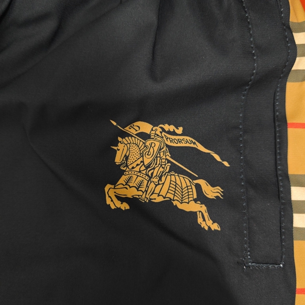 ブランドハーフパンツ素材ディテール